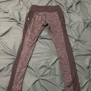 Grey women’s workout pants size small.